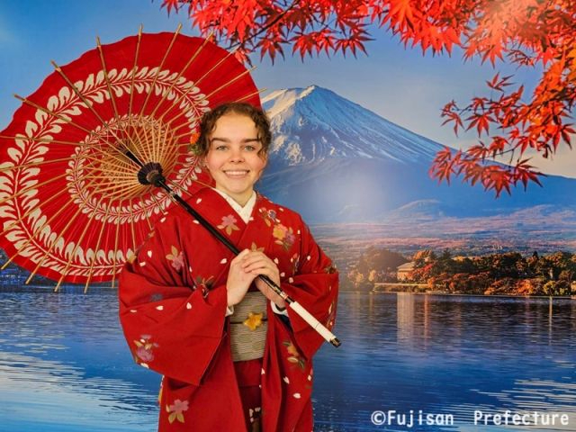 和傘(撮影用アイテム)が使用可能です。