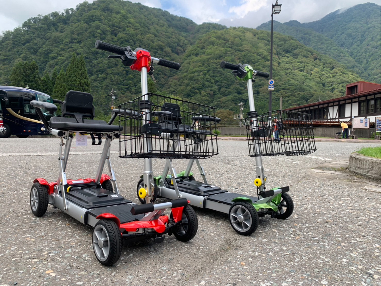 折り畳み電動カート