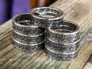 アメリカ25セント銀貨リング・・・アメリカでは自分の生まれた年のコインを身に着けるとラッキーな事が訪れると言われています。