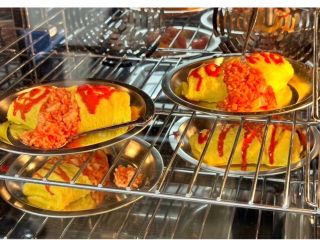 あなただけのオリジナル食品サンプルを作って、本物のお料理と並べて写真を撮ろう!