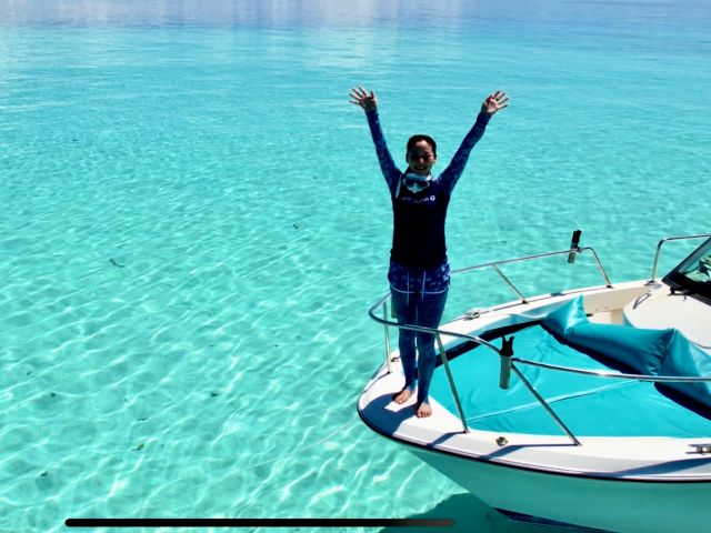 透明度抜群の海