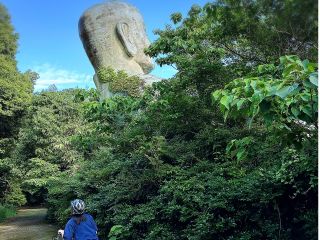 日輪寺の中腹にあるおびんずる様です。