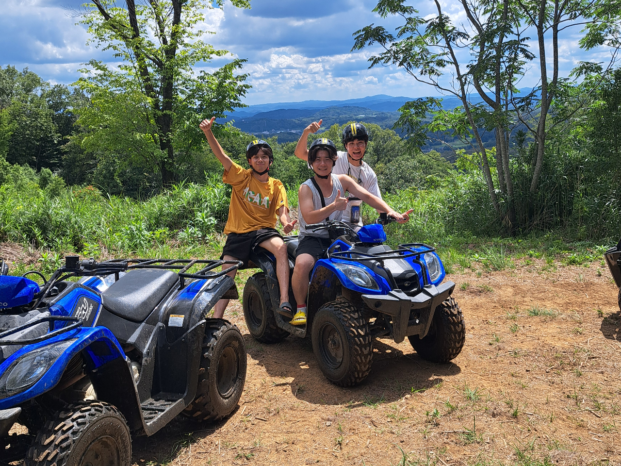 仲間と最高に楽しめる四輪バギー体験