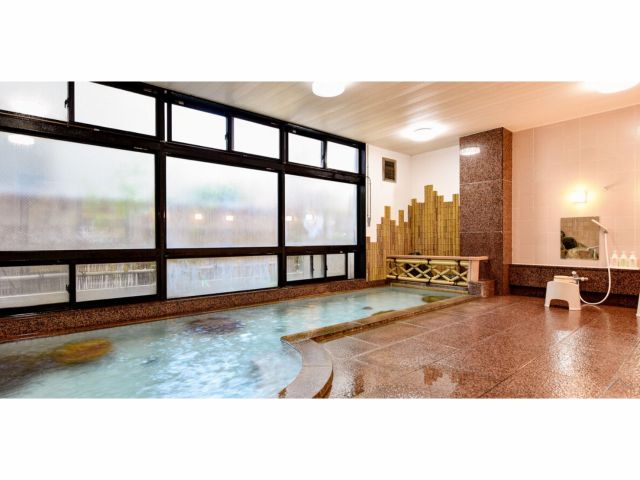 広々とした大浴場です。