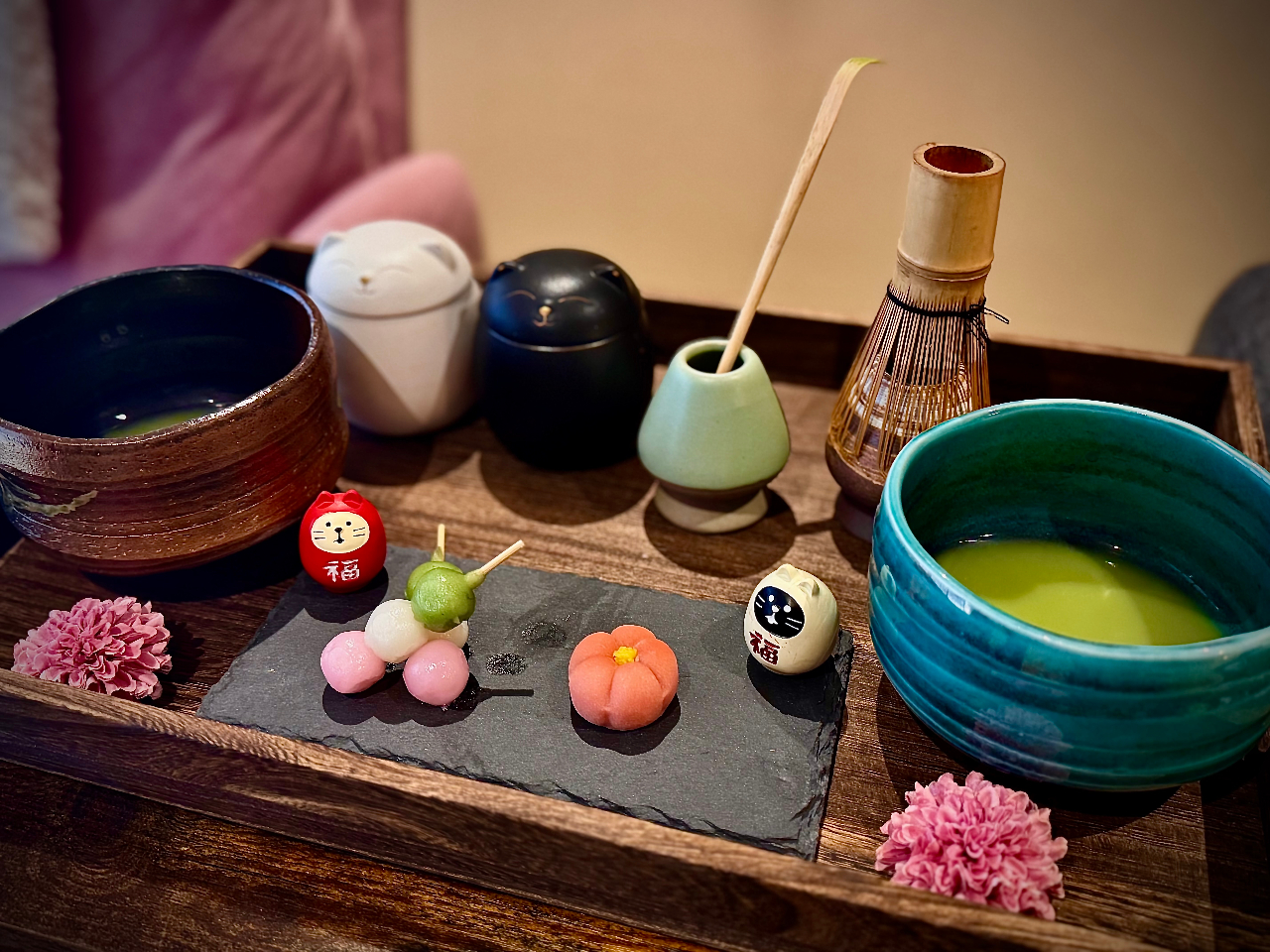 �{�p��ɖ����̃Z�b�g���y���߂܂��B�G�߂��Ƃɕς��a�َq�ŉ��񂫂Ă��y���߂�B�ق����肵�Ȃ��猳�C�����`���[�W