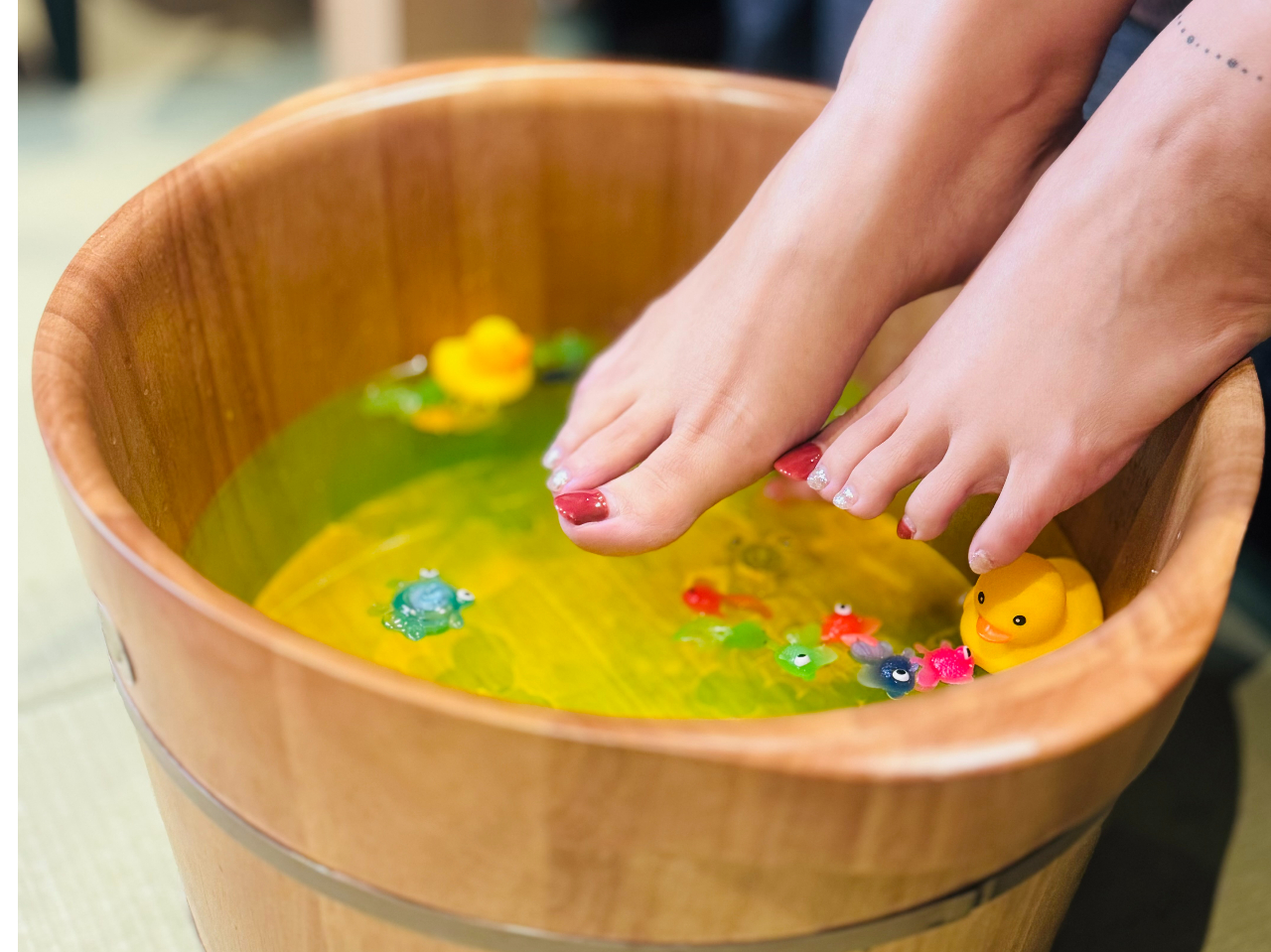 浅草へ観光の方にぜひおすすめです。〜5種類の足湯+フットマッサージのコース〜観光中の一休みにぜひお立ち寄りくださいませ