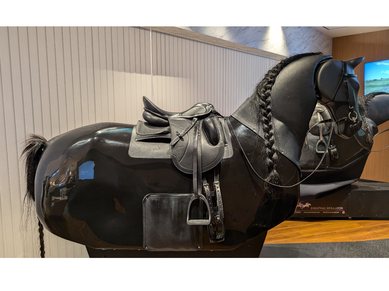 �h���b�T�[�W���V�~�����[�^�[