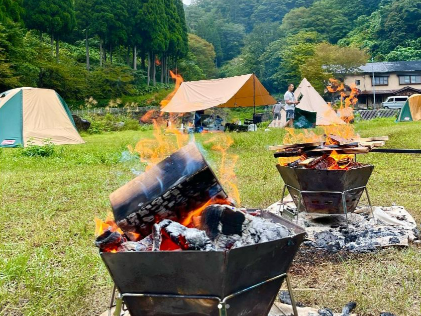 【宿泊キャンプ】人里離れた山の中で、ここならではの景色が楽しめる!《お食事処あり...