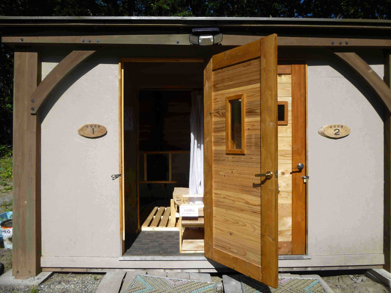 お部屋は2部屋(5名様まで可能)