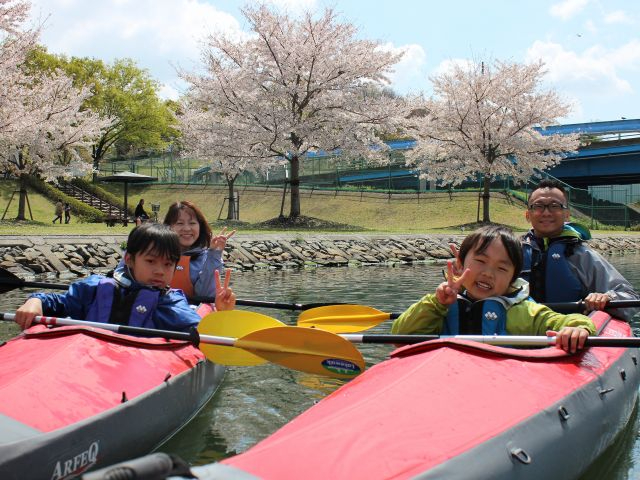 �e�q�ňꏏ�ɓ��ʂȑ̌����y���݂܂��傤�B