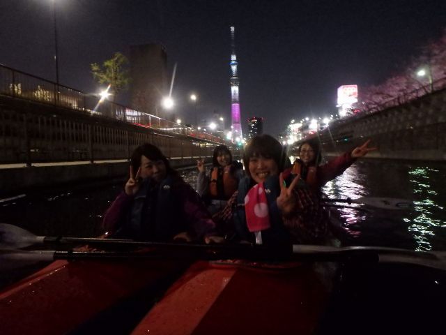 女子会でナイトカヌーもおすすめ!