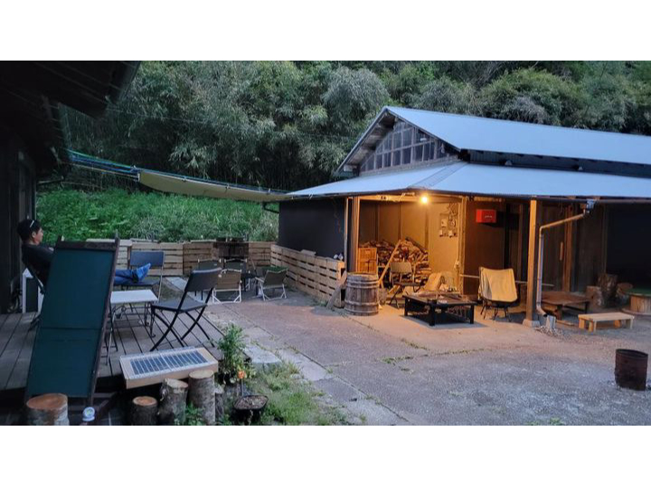 暗くなってもライトがございます。