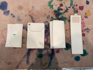 選べる革小物は4種類です♪