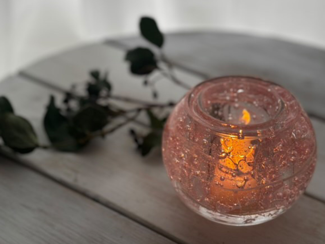 �z���C�g�E�F�[�u�W�F�������^��