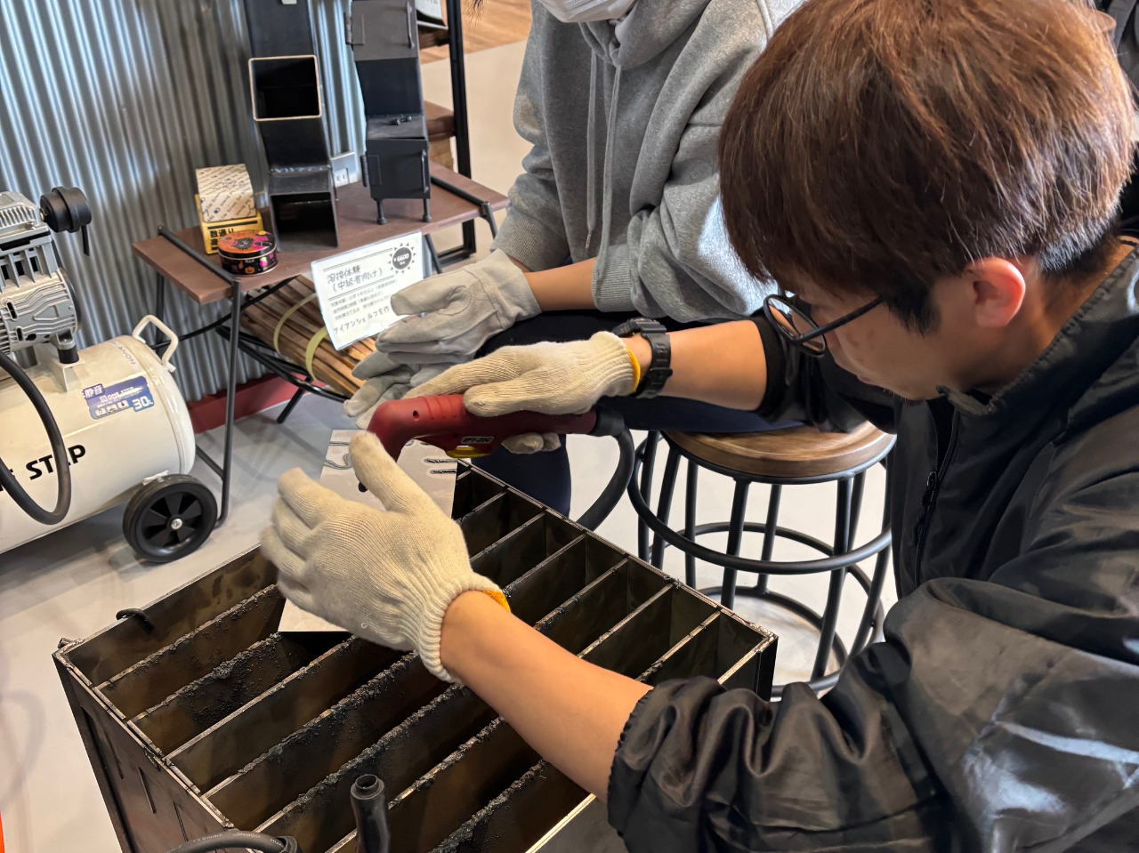 初心者の方ばかりですので安心してご参加ください。できない部分はスタッフが対応致します。