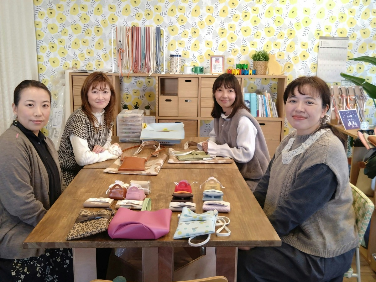 FBmAƑA͂񂨂ЂƂlł̂QvłB