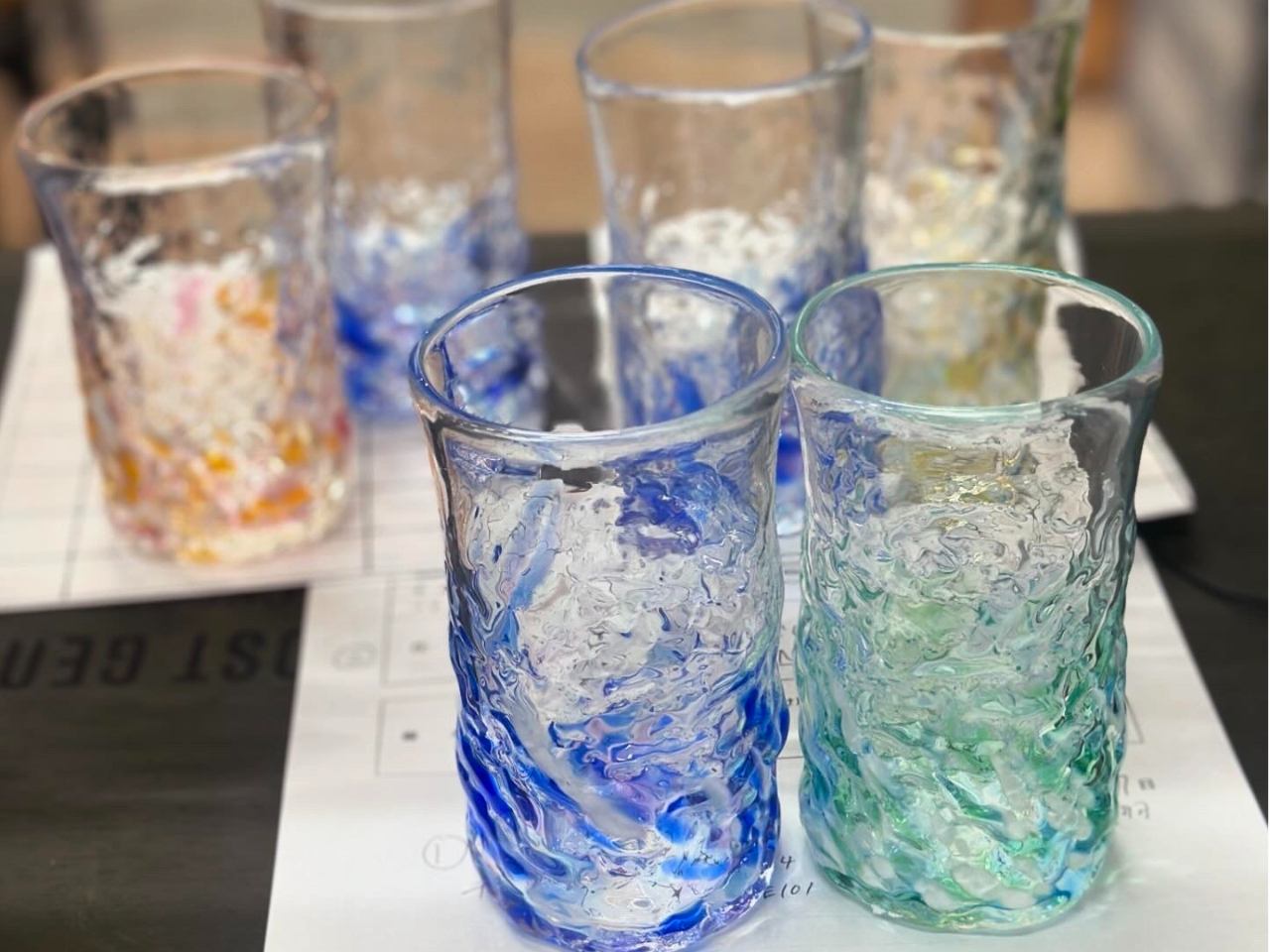 体験した翌日13時以降にお受け渡し可能です!(金曜日に体験した方は月曜日受け渡し)空港近くなので初日に体験してお帰り前に受け取りのお客様も。別途発送承ります!