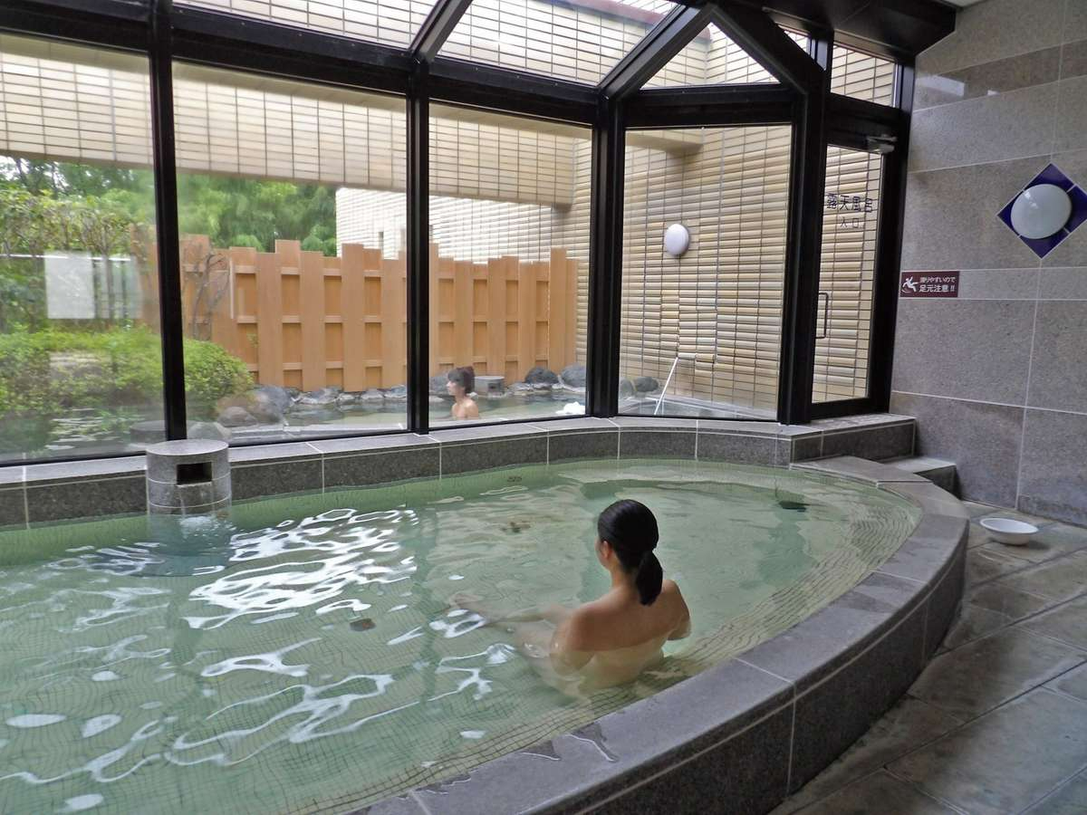 伊豆高原温泉の泉質はアルカリ性単純泉 ※別料金