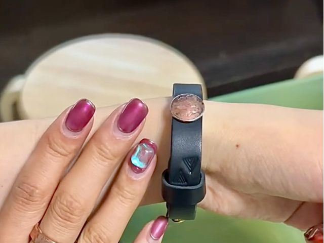 コンチョとスタンピングで模様をつけて自分だけのオリジナルブレスレットの完成!