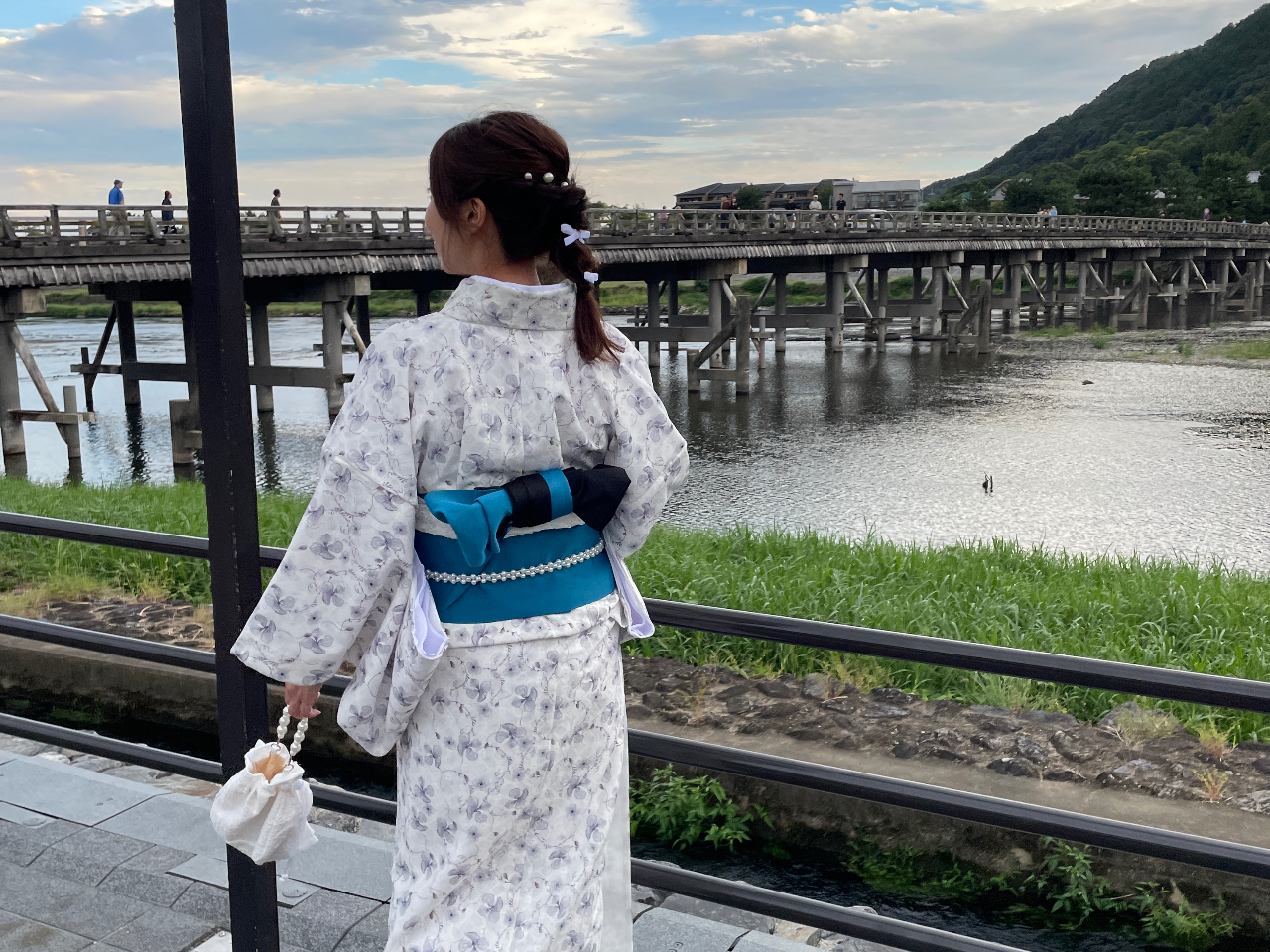 s̒^ł̓_gcŃIVȕ𔃂tĂ܂