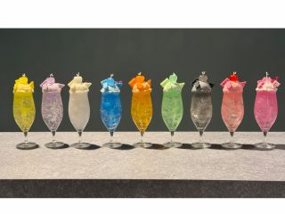 さまざまな色形のクリームソーダキャンドルが楽しめます!