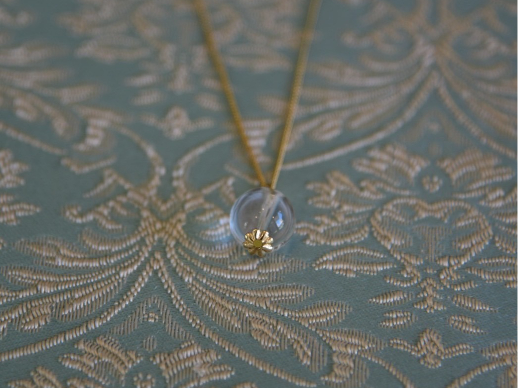 透明度の高い大玉を使用しています。