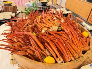 お好きなだけズワイガニをお召し上がりください♪