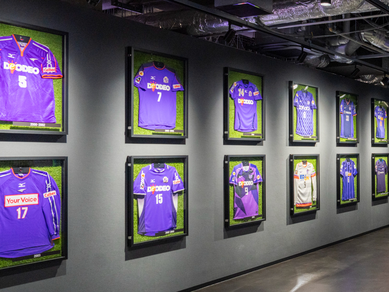 ƋɕωĂTtb`F̃jtH[W܂BテjtH[R{jtH[ȂǁAjtH[т܂B