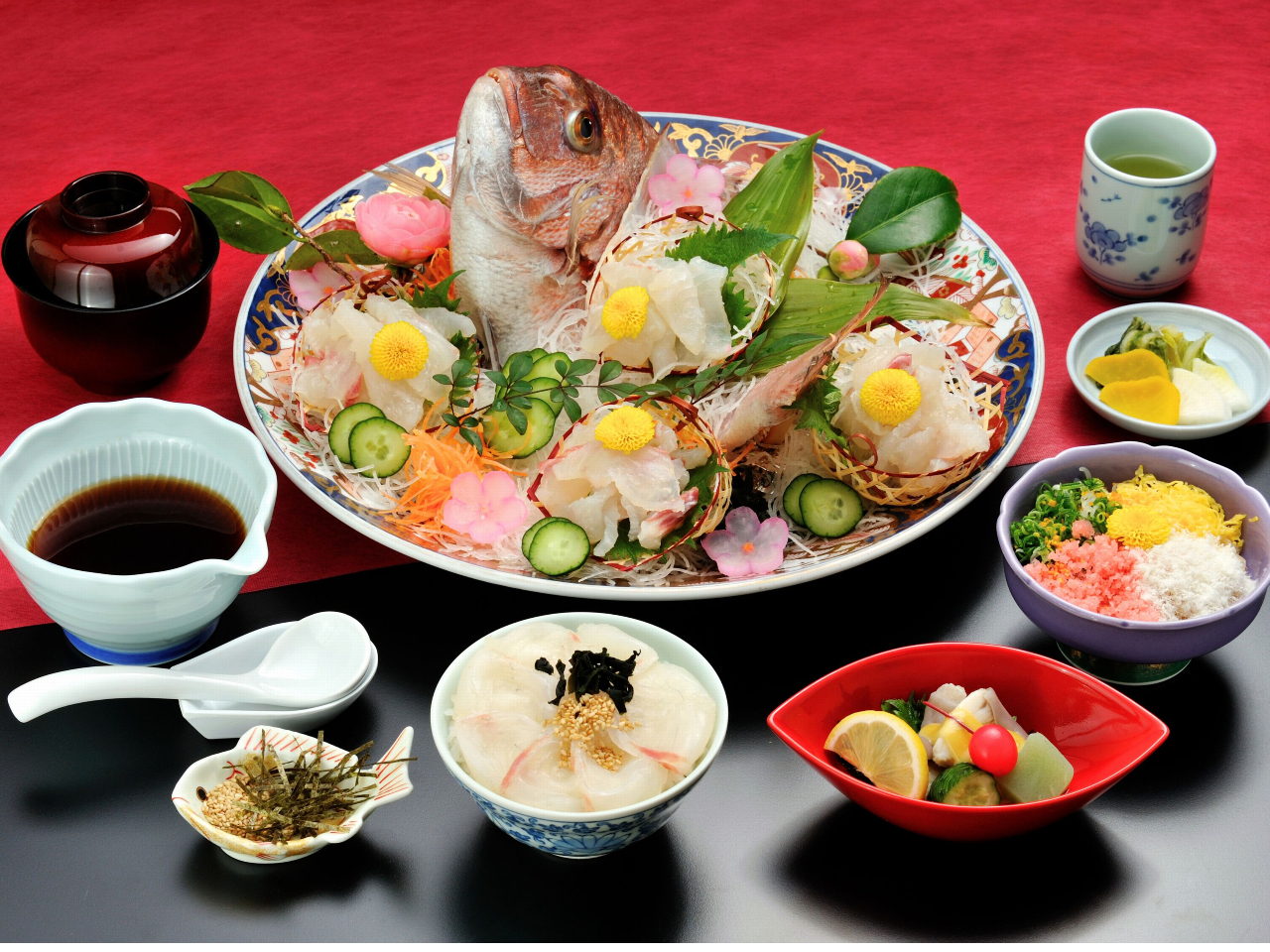 「真珠ストラップ作り体験」+「宇和島鯛めし」のプランもあります