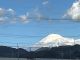 晴れた日には店舗の窓から富士山が望めます