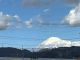 晴れた日には、店舗の窓から富士山を望めます。