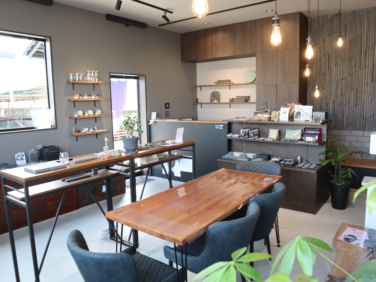 ���ꂽ���ɂ͑�����x�m�R���]�߂�I�V�����ȓX��