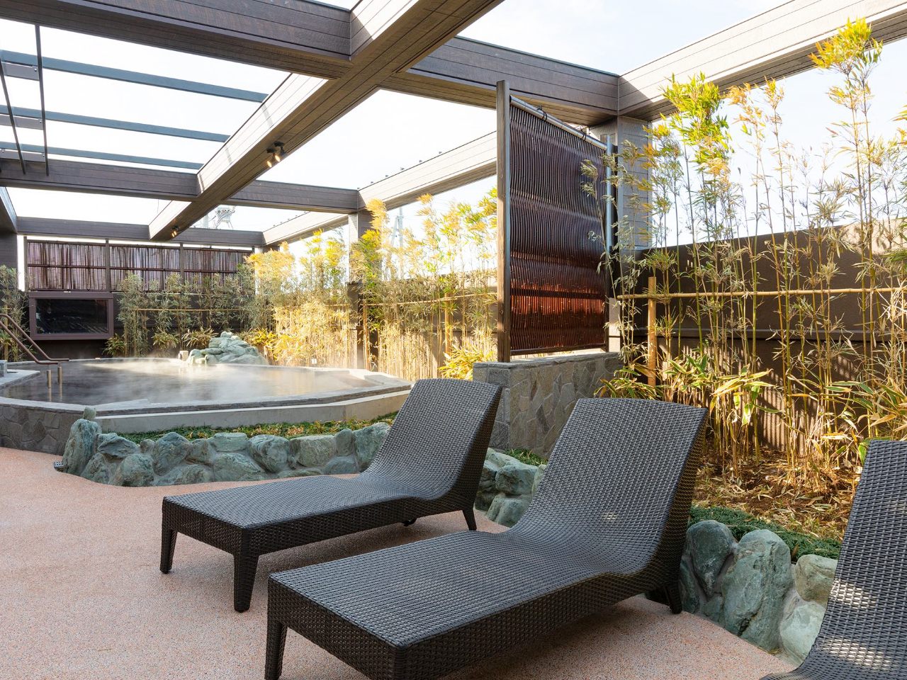 fbL`FA@TEiƐC̊Ԃ̊OCɂ҂łBƂĂƂƂ̂܂I