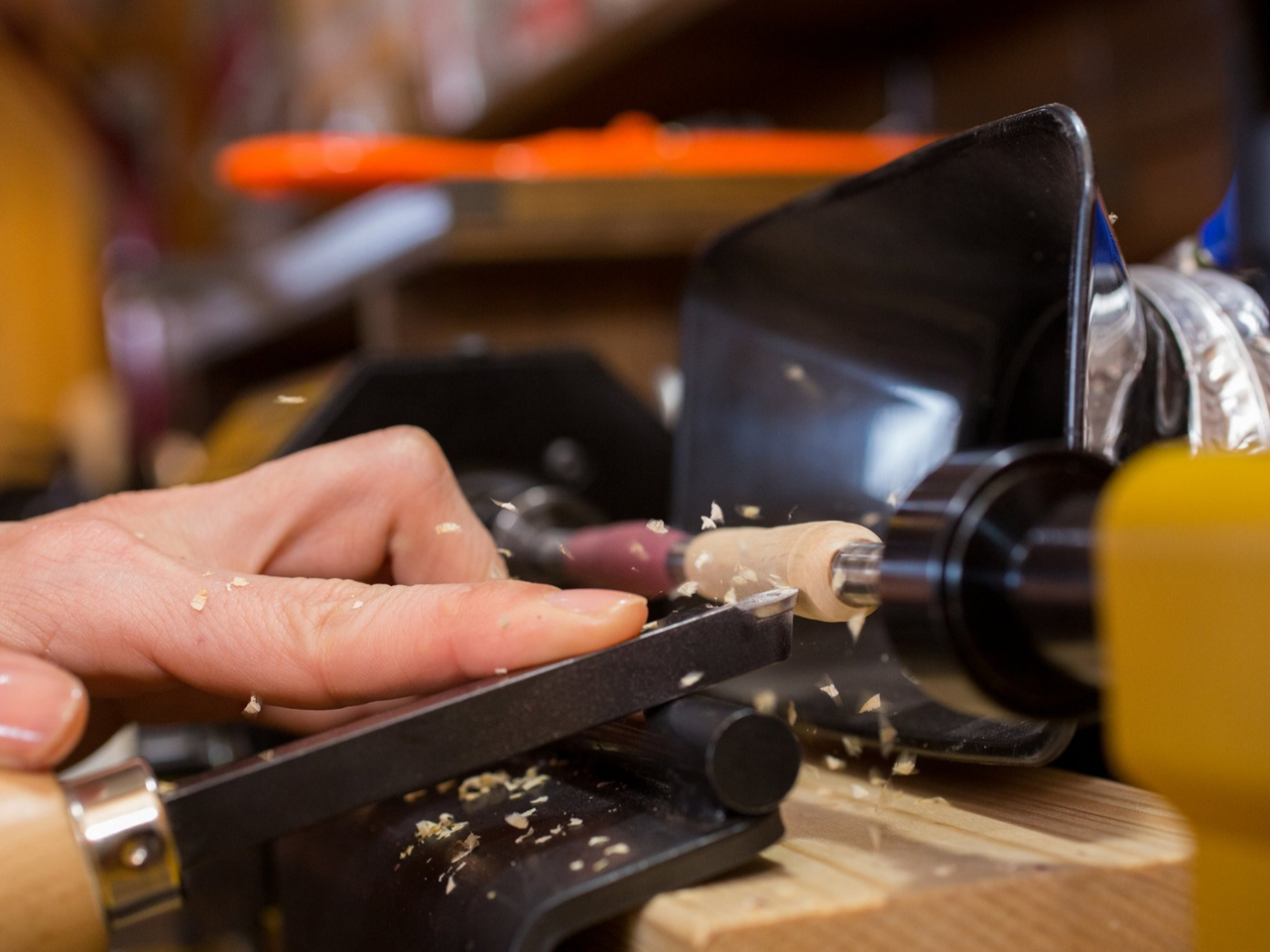 I񂾍ޗՂɃZbgĐpHōĂ܂B؍HՂ̖͂\ɖĂ