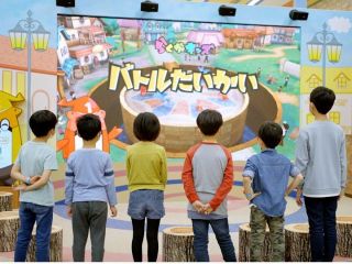 バトル広場 …自分のらくがきをバトルさせることができるよ!