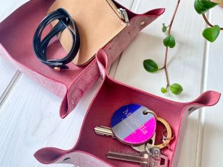 お好きな革と金具を選べて、好きなだけ刻印できます!