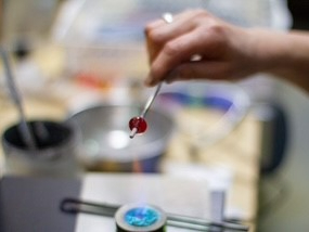 【北海道・小樽/サンキャッチャ―製作体験】色々なビーズの組合わせであなただけのオ...