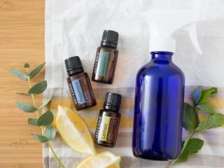 お好きなエッセンシャルオイルを使ってオリジナルのスプレーが作れます!