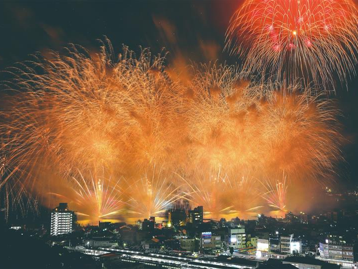 【沼津駅南口出発!】東海バスで行く!伊東按針祭「海の花火大会」