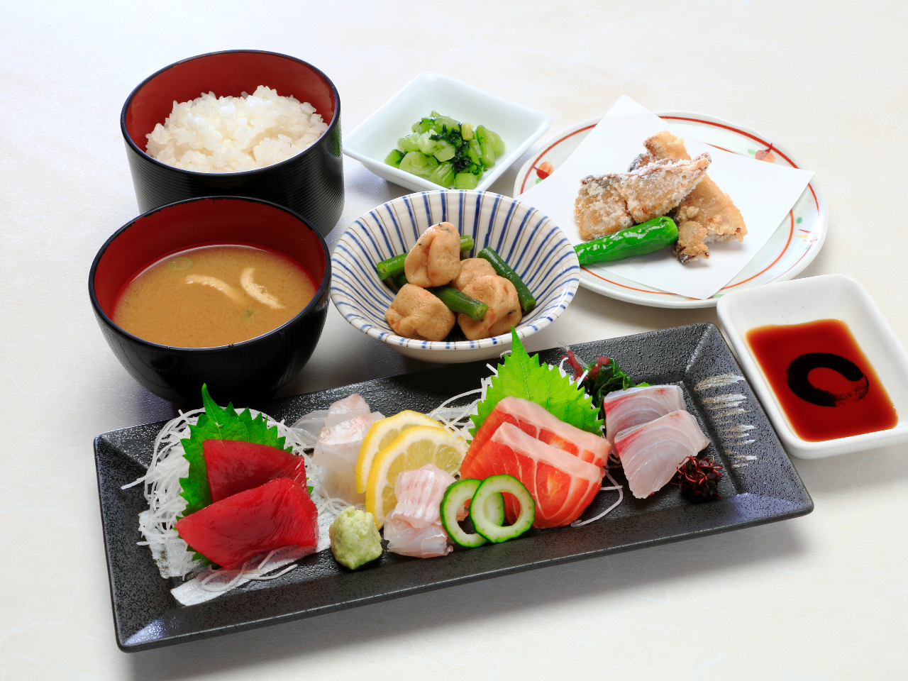 �������V�F�l�X�Ȃ����̂��h�g�����C���̌�V�ł��B���摜�̓C���[�W�ł��B�G�߂ɂ�肨���͕ύX�ɂȂ�܂��B