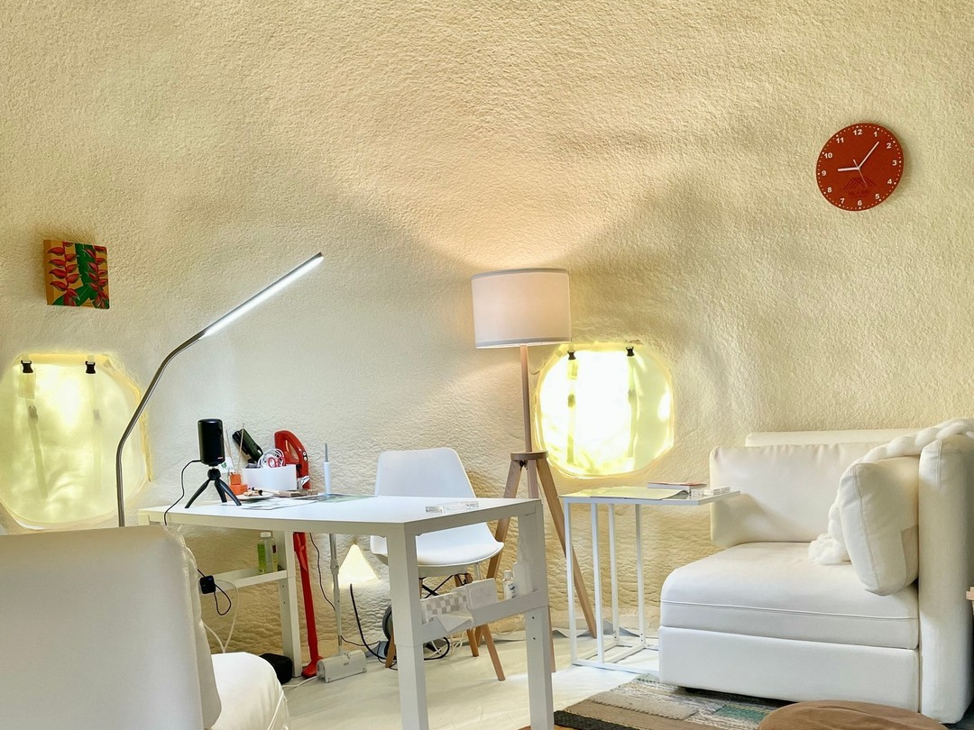 インスタントハウス室内