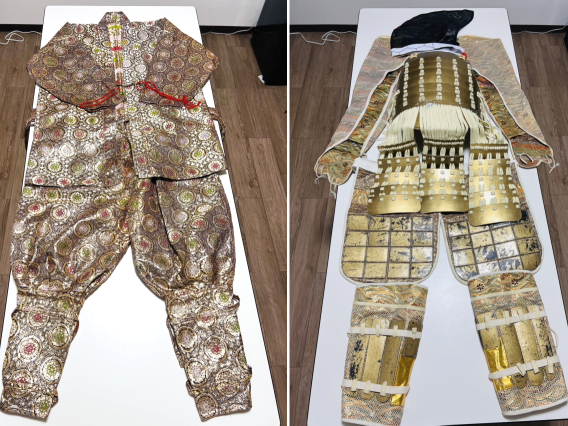 左:鎧下を着ていただきます。右:鎧下の上から甲冑を着ていただきます