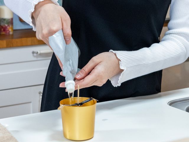 湯煎4分半で、簡単にお部屋に広がる香りを楽しむことができます。