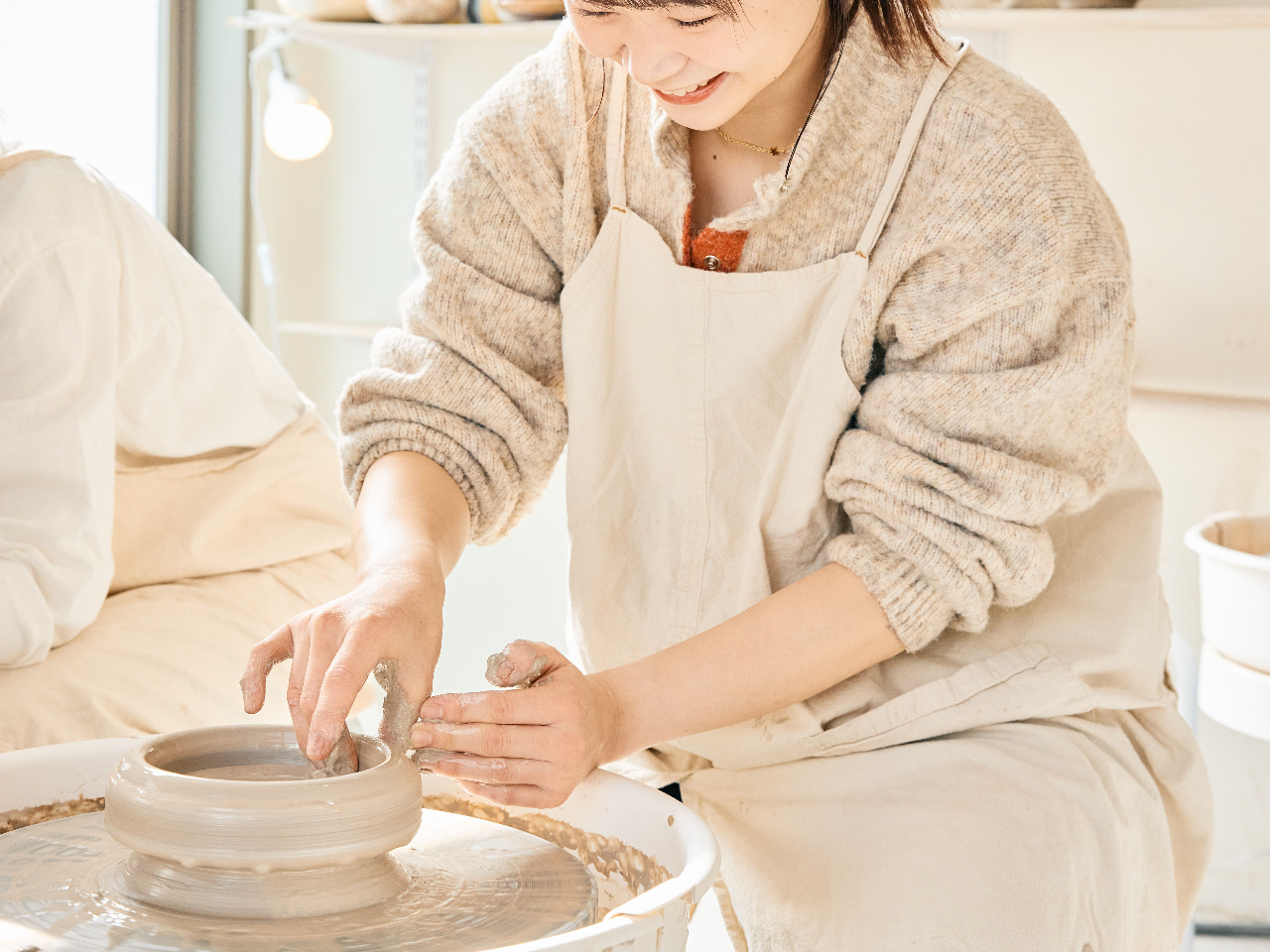 ���邭����낭��̏�ŁA�ǂ�ǂ�y�̌`���ς���Ă����܂��I