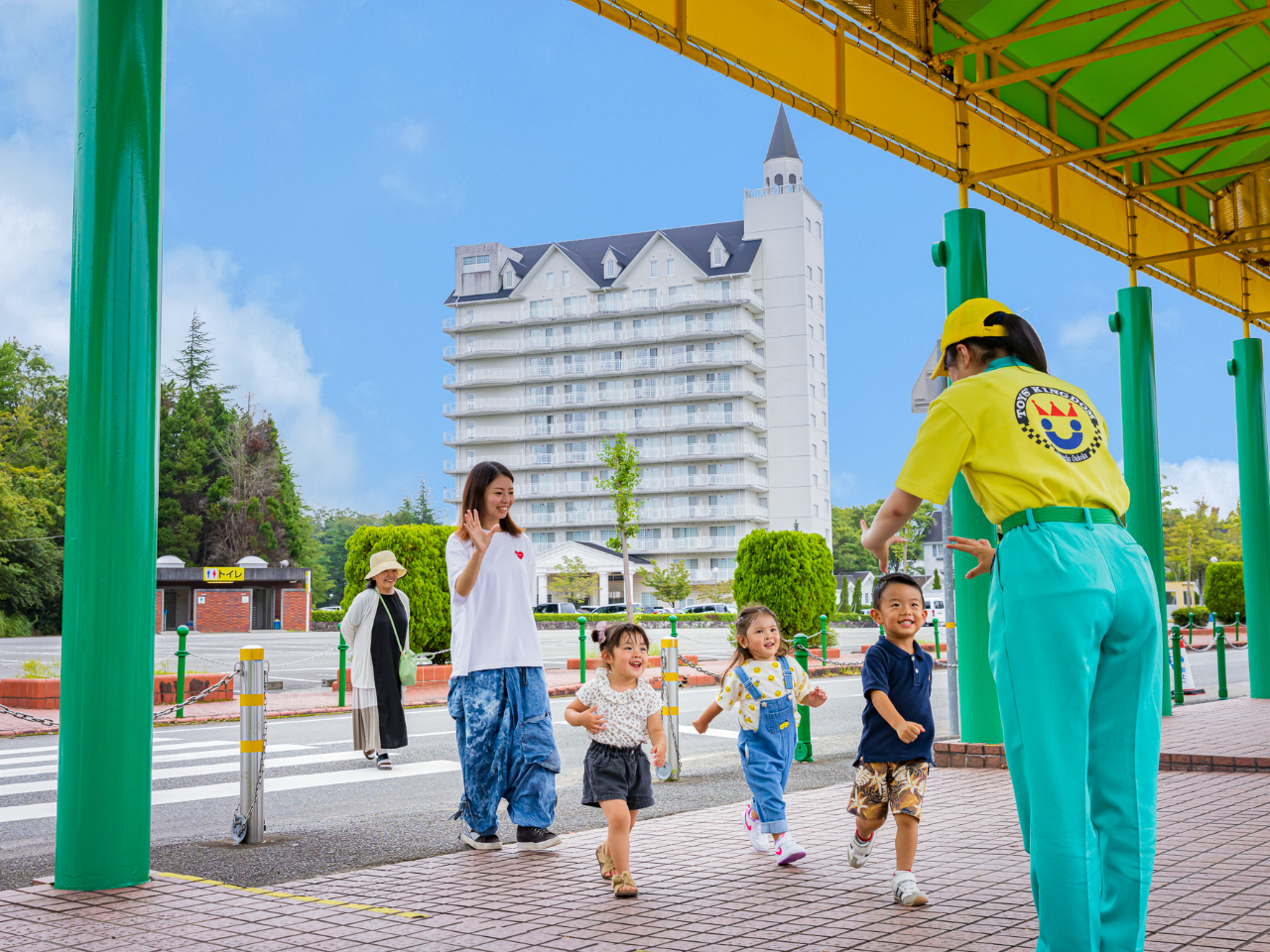 �z�e���O���[���v���U�����΂́u�����΂������ቤ���v�̖ڂ̑O�ɂ���̂łƂ��Ă��֗��I