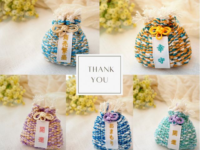 糸の組み合わせやワッペンの色、紐の色、選び方次第で変わる豊富なデザイン!