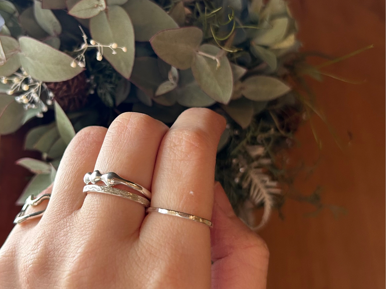 VvȃfUCł̂ŁA莝̎wւƂ킹₷ł