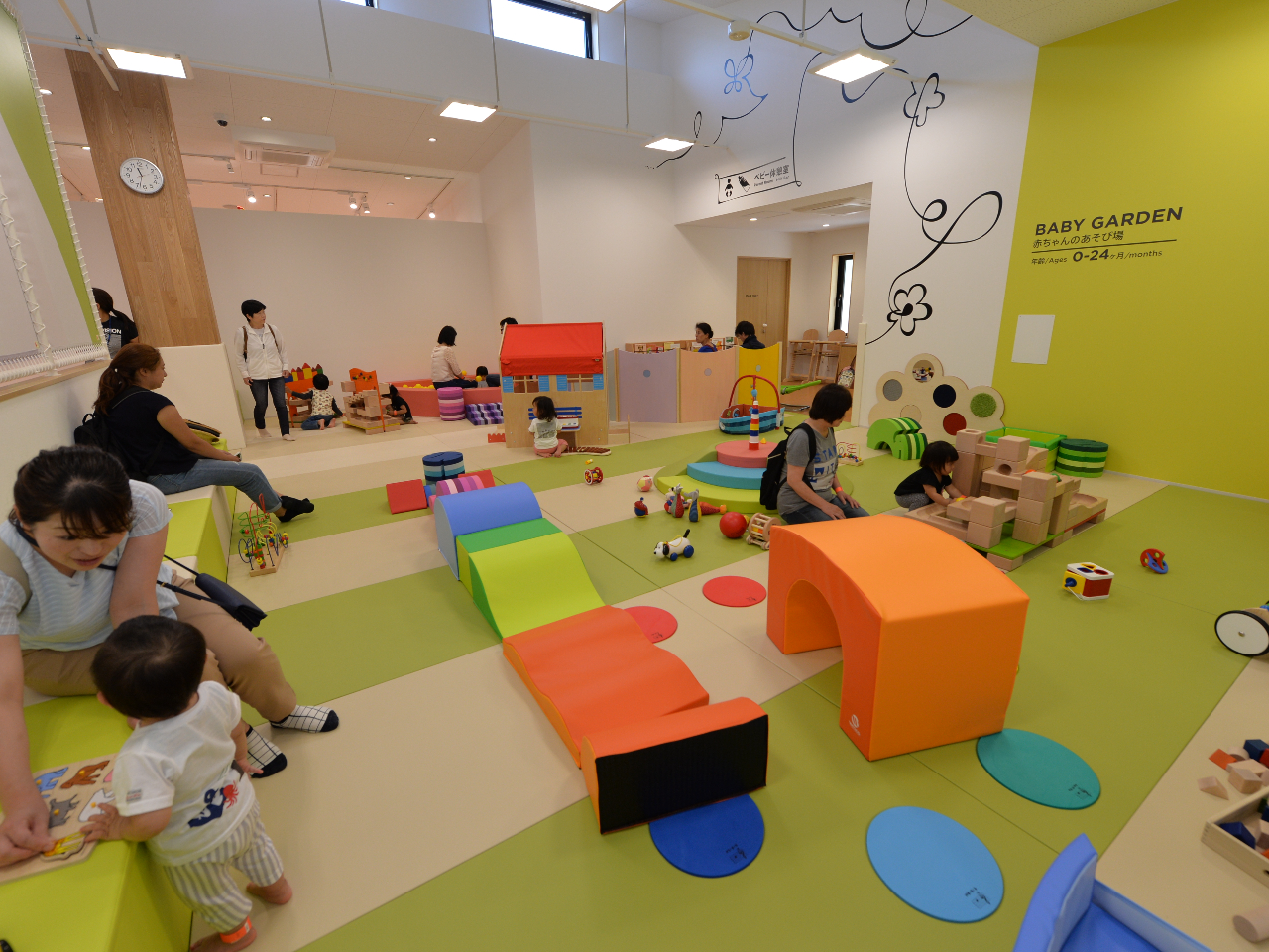 �Ԃ�����p�R�[�i�[�͗l�X�ȑf�ނ̂������Ⴊ����A���������̋����ɏo��܂��B