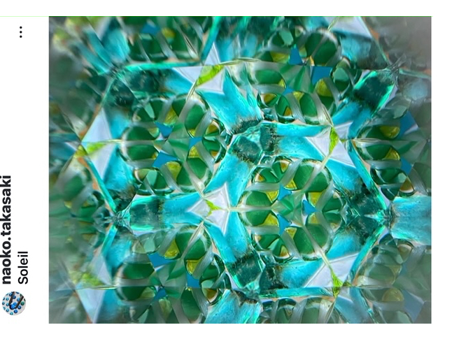 万華鏡 コンパクトで綺麗なガラス具材の万華鏡/ガラス工房ぐらす