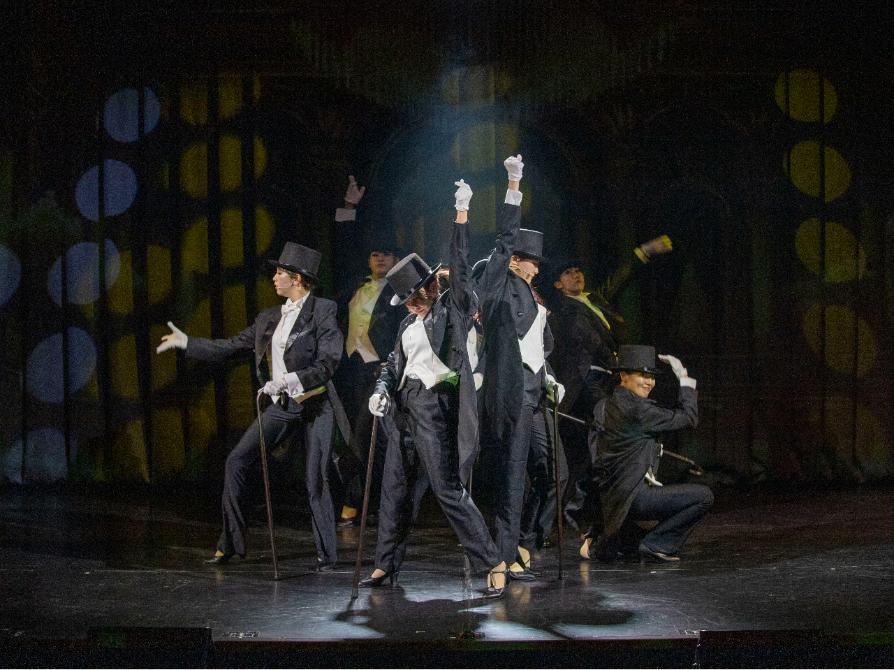 ����g����E�ߋ���i���